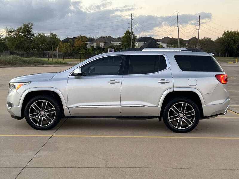 2019 GMC Acadia Denali