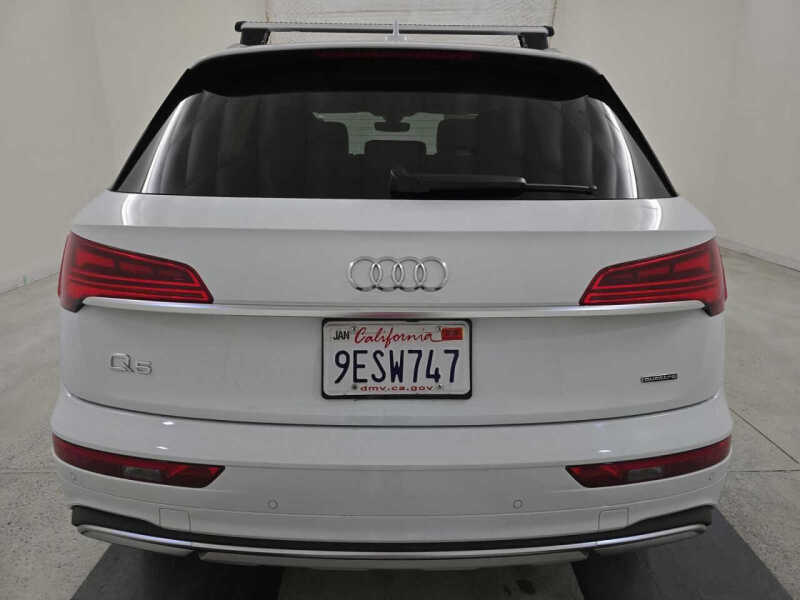 2023 Audi Q5 quattro Premium 40 TFSI
