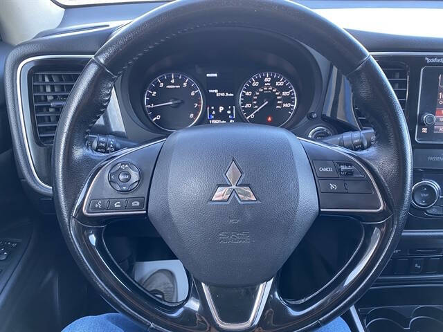 2017 Mitsubishi Outlander SEL