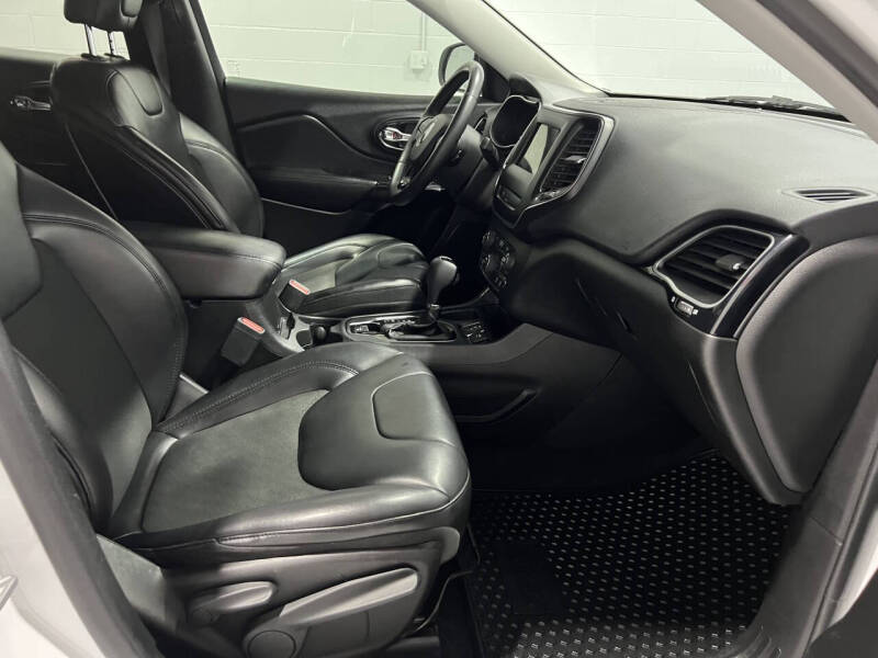 2019 Jeep Cherokee Altitude