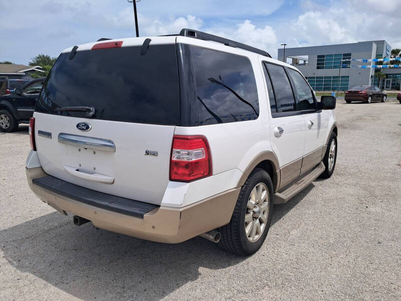 2011 Ford Expedition XLT