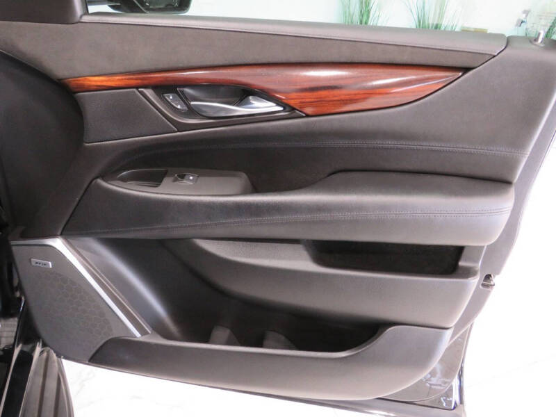 2015 Cadillac Escalade Luxury