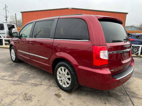 2014 Chrysler Town and Country Touring