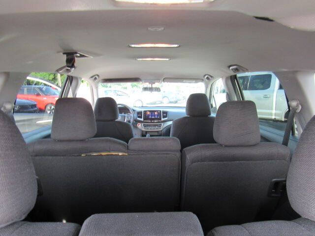 White 2018 Honda Pilot EX AWD EX 4dr SUV 51