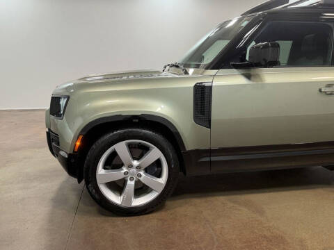 2024 Land Rover Defender 90 P400 X-Dynamic SE