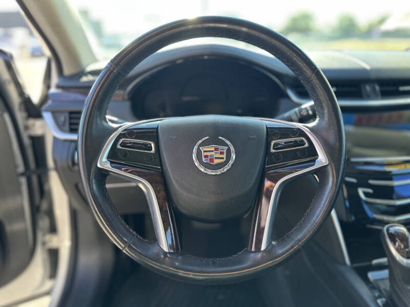 2013 Cadillac XTS Luxury Collection