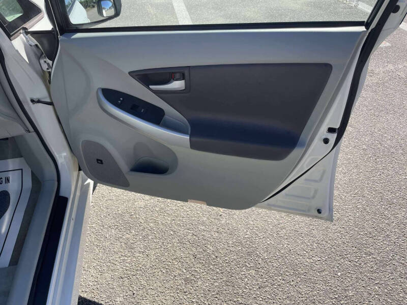 2011 Toyota Prius Five