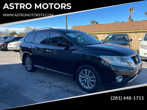 2015 Nissan Pathfinder for sale at ASTRO MOTORS in Houston TX