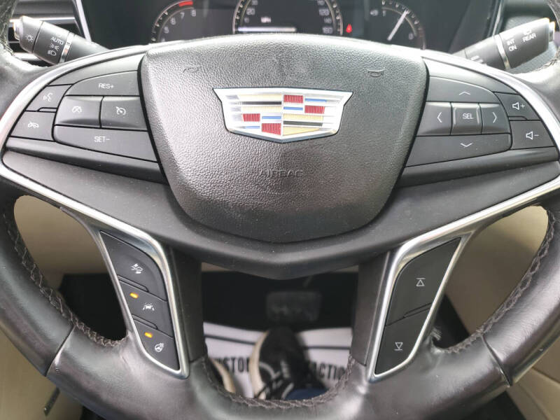 2018 Cadillac XT5 Luxury