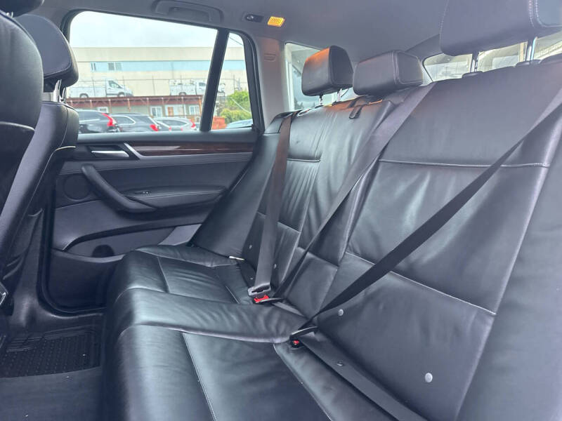 2017 BMW X3 sDrive28i