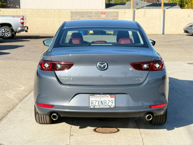 2022 Mazda Mazda3 Sedan Carbon Edition