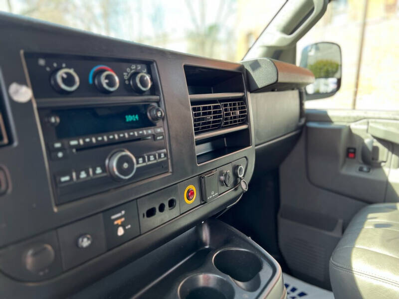 2016 Chevrolet Express 2500