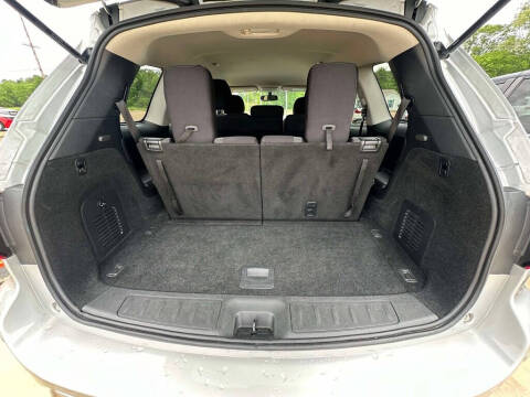 2020 Nissan Pathfinder SV