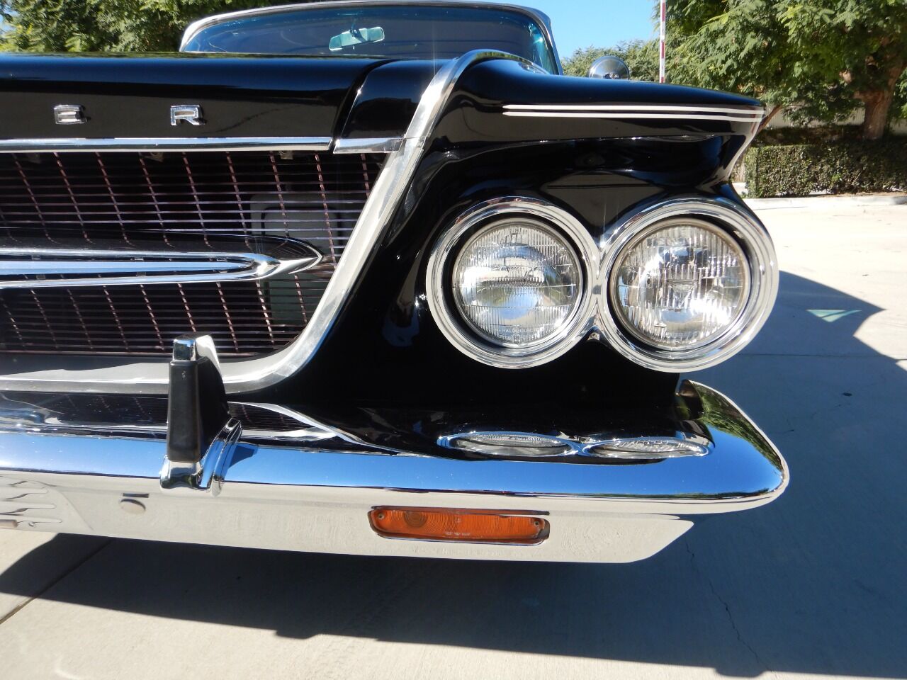 1963 Chrysler 300 32