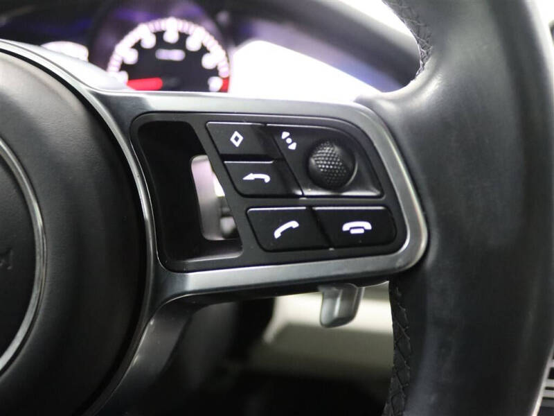 2017 Porsche Panamera 4S