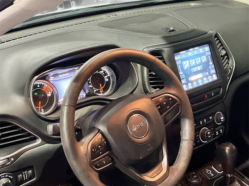 2022 Jeep Cherokee Latitude Lux