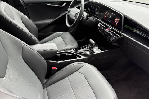 2025 Kia Niro EX