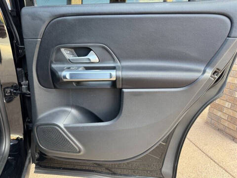 2022 Mercedes-Benz GLB GLB 250 4MATIC