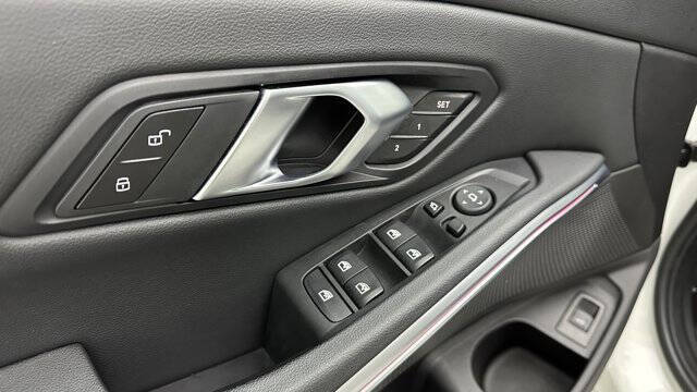 2025 BMW 3 Series 330i