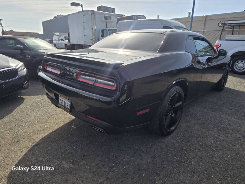 2016 Dodge Challenger R/T Plus