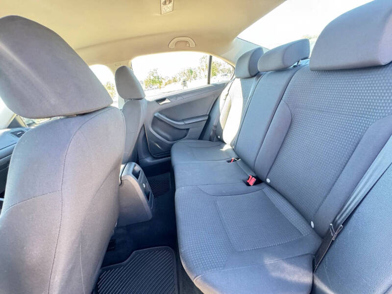 2016 Volkswagen Jetta