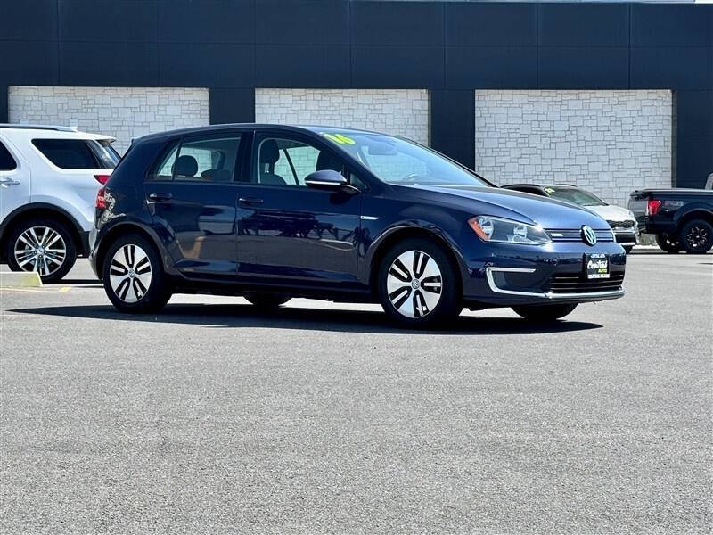 2016 Volkswagen e-Golf SE