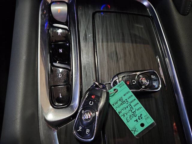 2023 Buick Enclave Essence