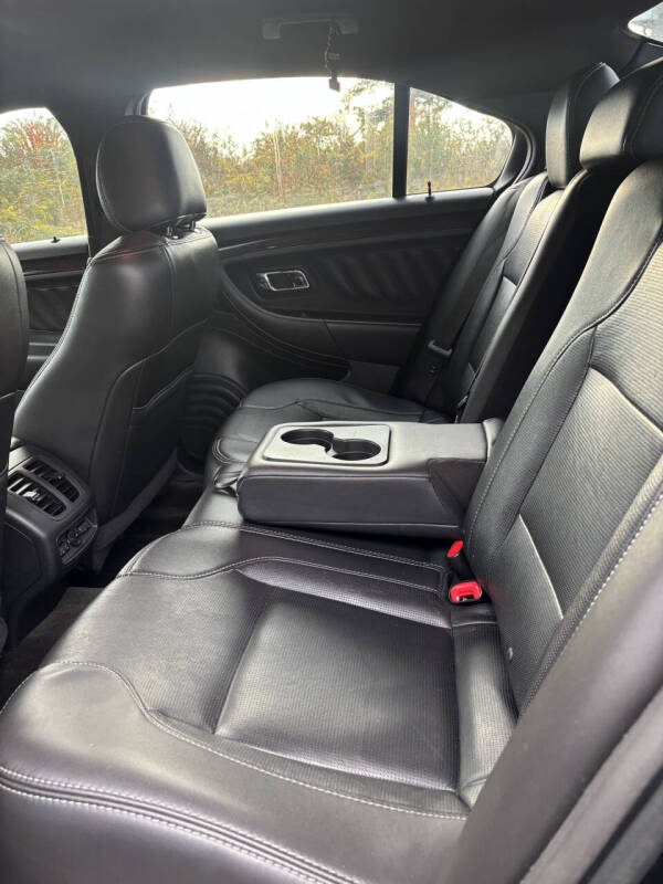 2015 Ford Taurus Limited