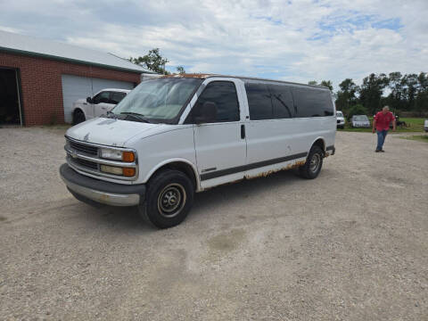 2001 Chevrolet Express G3500 LS