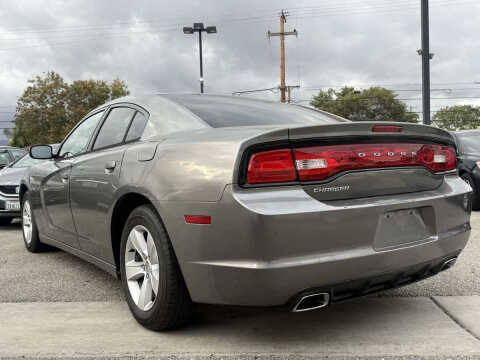 2012 Dodge Charger SE