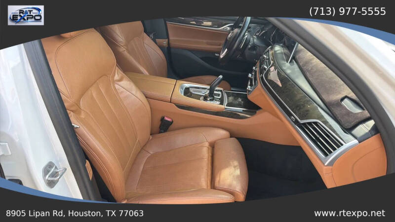 2017 BMW 7 Series 740i