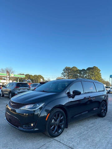 2020 Chrysler Pacifica Touring L