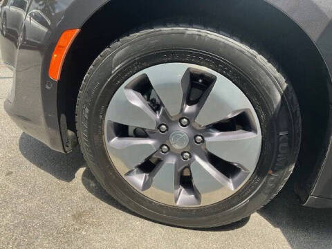 2018 Chrysler Pacifica Hybrid Limited