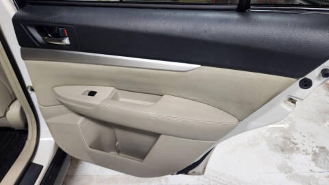 2011 Subaru Outback 2.5i Premium