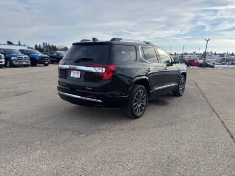 2023 GMC Acadia Denali