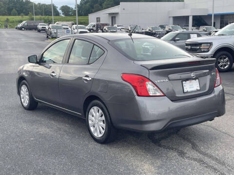 2018 Nissan Versa