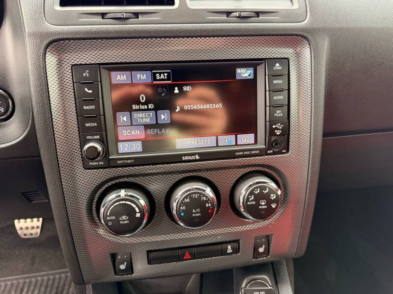 2013 Dodge Challenger R/T Plus
