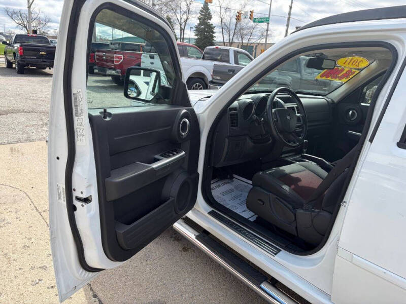 2011 Dodge Nitro Detonator