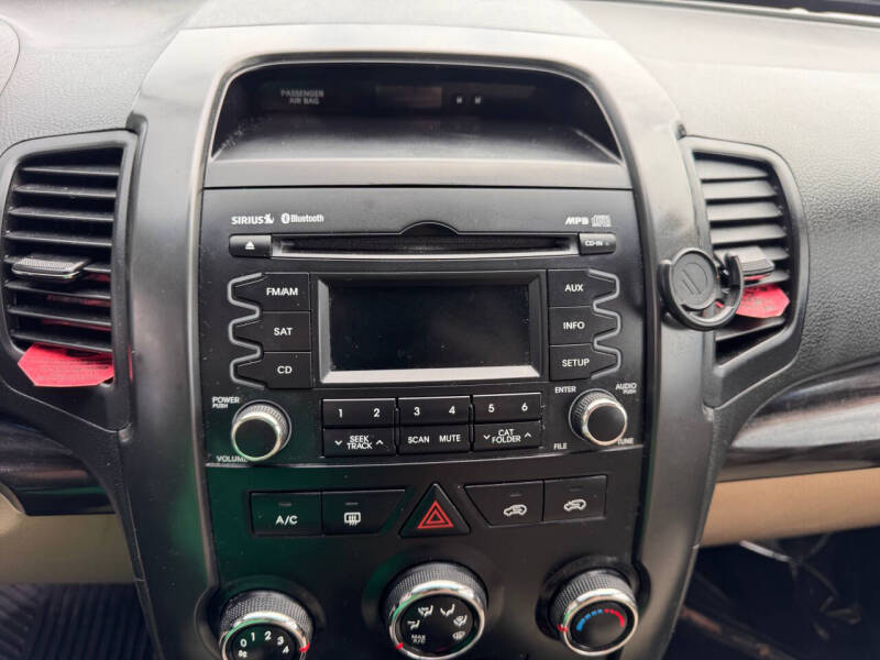 2013 Kia Sorento LX