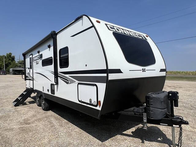 KZ RV Connect SE 221RB Image