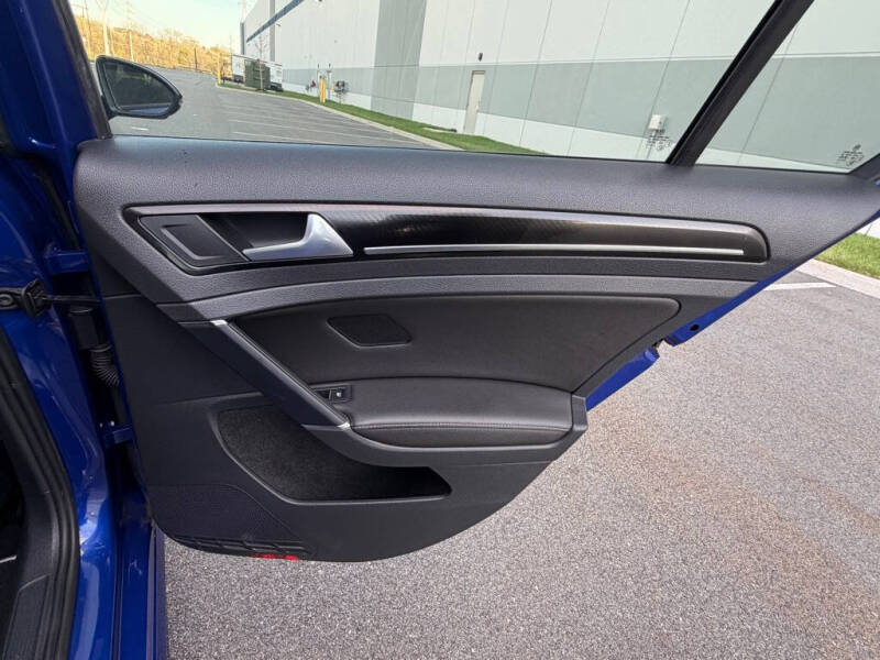 2016 Volkswagen Golf R