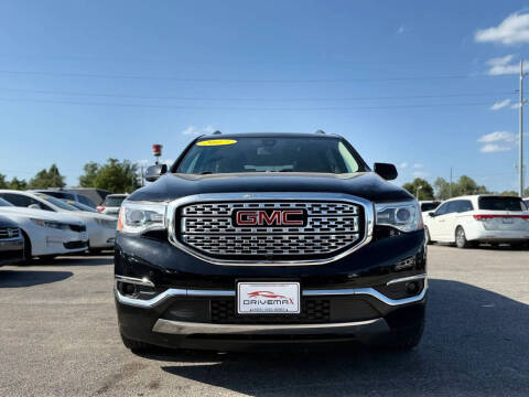 2017 GMC Acadia Denali