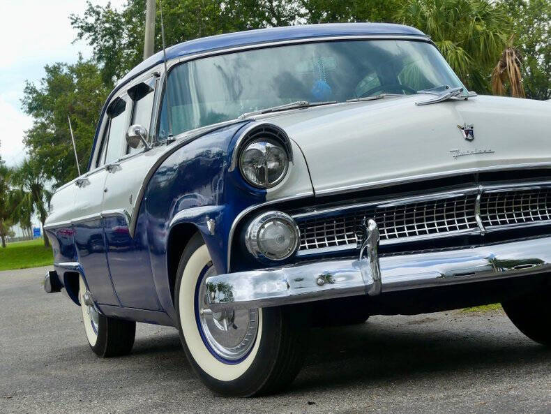 1955 Ford Fairlane