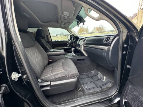 2020 Toyota Tundra SR5