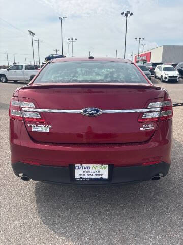 2015 Ford Taurus SEL