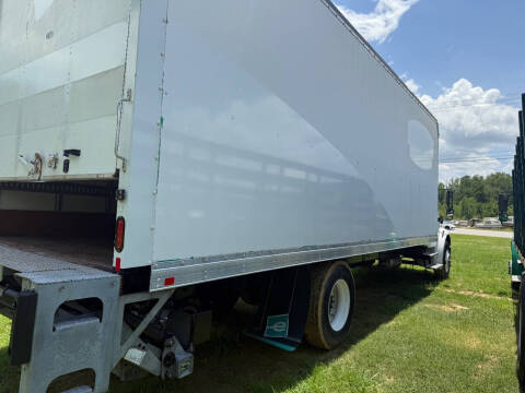 2022 Freightliner M2 106