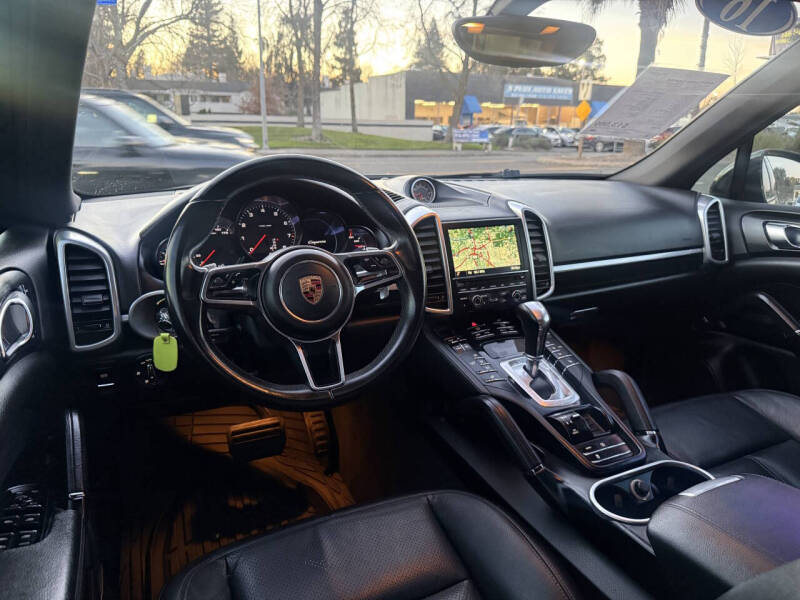 2016 Porsche Cayenne