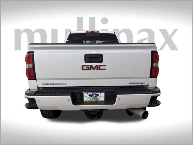 2018 GMC Sierra 2500HD Denali