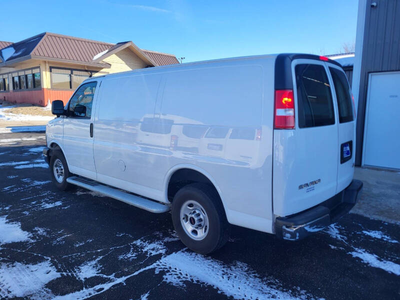 2024 GMC Savana 2500