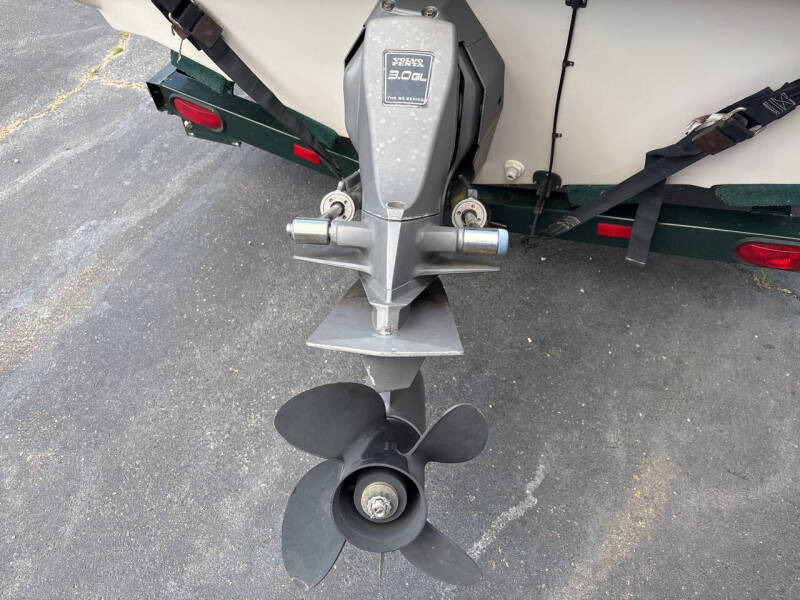 2001 Larson Boats 190SEI